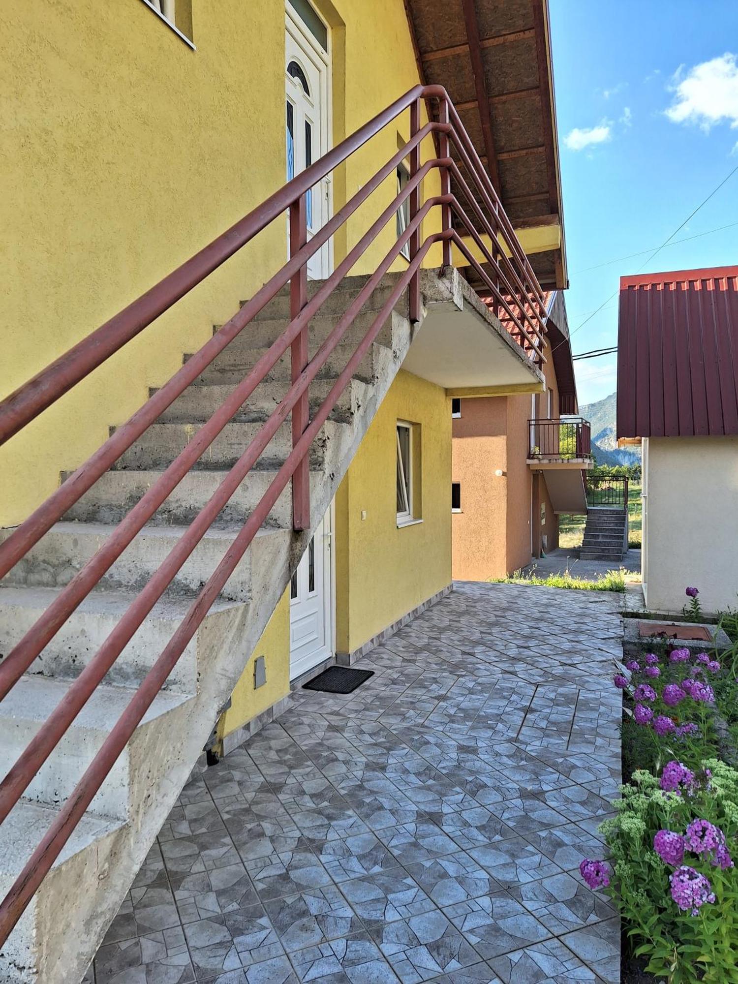 Apartman Ognjenovic Apartment Pluzine Exterior photo